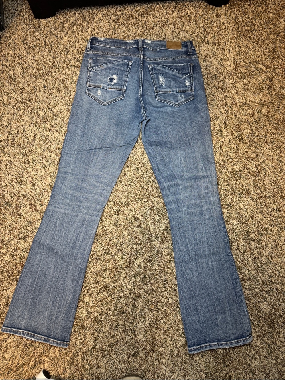 BKE Women’s Stella Slim Boot Cut Jeans in Medium Blue Wash 30/ 31 1/2 - Picture 3 of 5